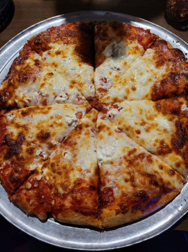 Bernie & Betty\\\'s Pizza 3